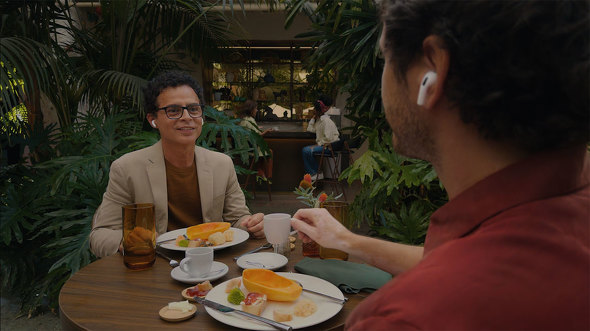 Apple ObO WYEBAbN Abv X}zV@ Đ݌v DMA vCoV[