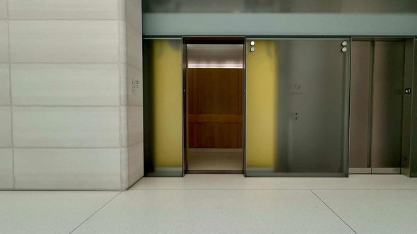 Apple Store  cX TOTr j[A I[v G z