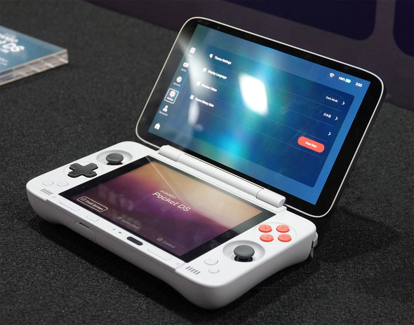 「AYANEO Pocket DS」