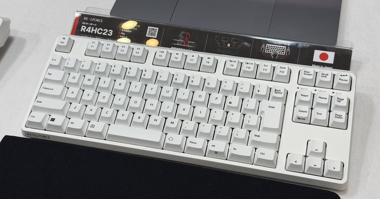 東プレ、近接センサーやマウス機能を搭載した「REALFORCE R4」をCEATEC