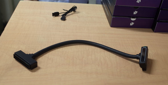 24ピン用のブラック