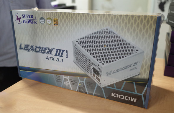 オリオスペックに入荷した「LEADEX III GOLD ATX 3.1 WT」(1000W)