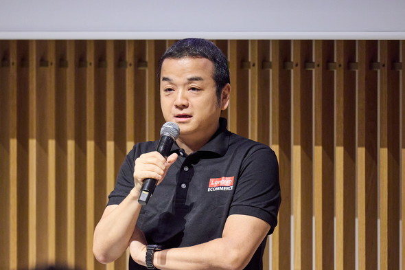 ���y����