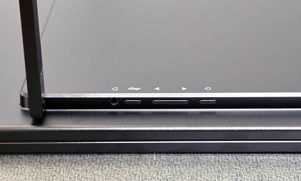 TR[ DMBG25HBK-4K 2 oC fA fBXvC 23.8^ 4K