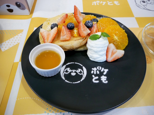 フルーツどっさりポケともフレンチトースト