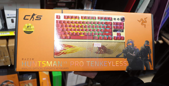 同店に入荷した「Huntsman V3 Pro Tenkeyless Counter-Strike 2 Edition」