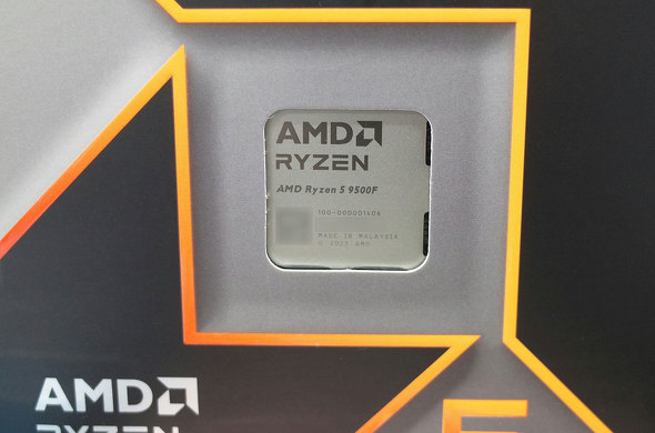 「Ryzen 5 9500F」の刻印