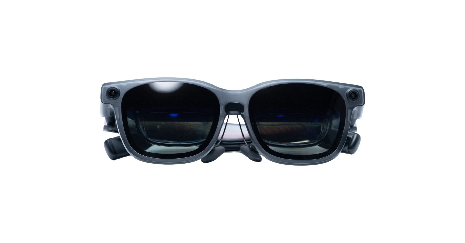 現行で最も明るく、最も高精細”をうたうサングラス型ディスプレイ