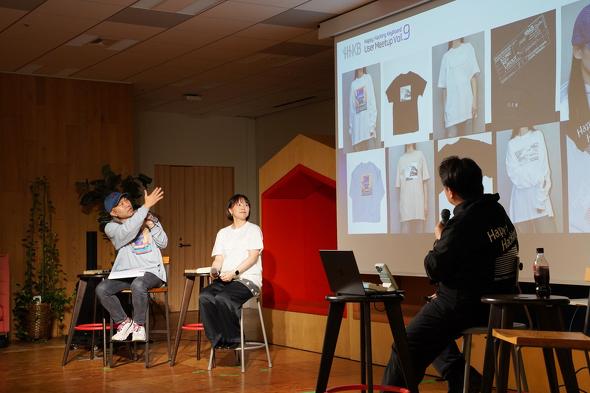 コラボデザインについて説明する諸星氏