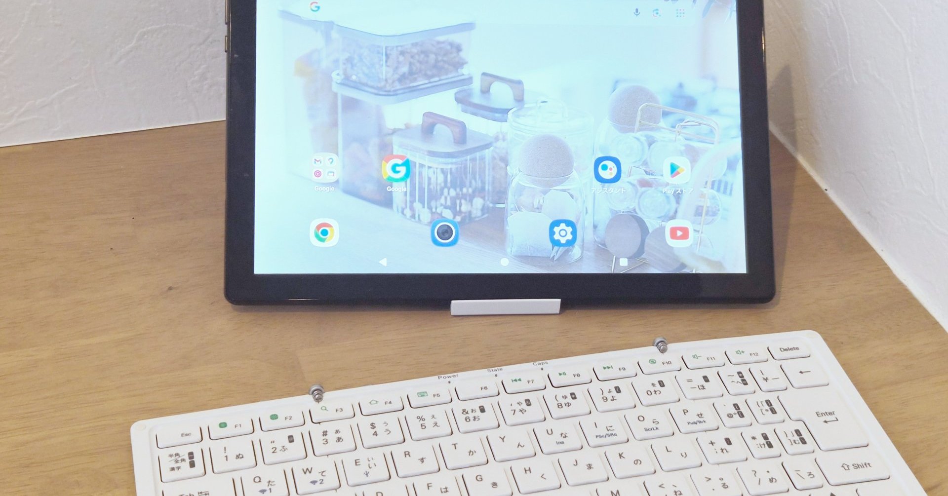 3COINSで1万6500円の「10.1インチ タブレット」を試す 雑に扱える手軽