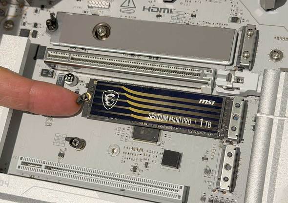 MAG X870E TOMAHAWK MAX WIFI PZ PROJECT ZERO �G���G�X�A�C�R���s���[�^�[�W���p�� MSI ���z��