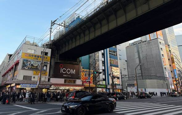 �������̍��ˉ��ɂ���H�t�����W�I�Z���^�[