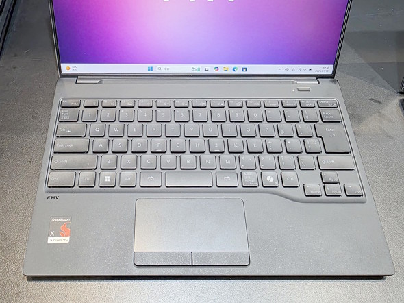 �o�b�N���C�g