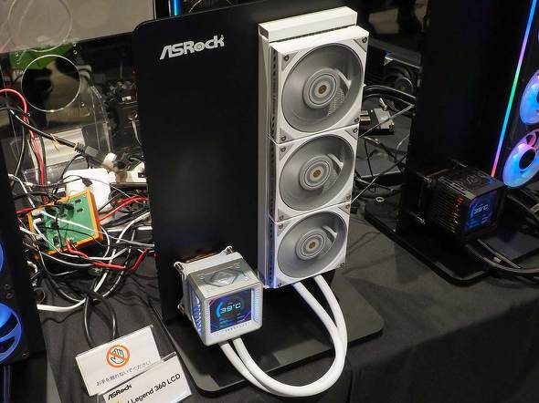 ASRock �t�@���~�[�e�B���O ���\�� CES 2026 PC�p�[�c ���� �t�H���O���� CPU�N�[���[