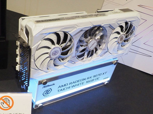 ASRock �t�@���~�[�e�B���O ���\�� CES 2026 PC�p�[�c ���� �t�H���O���� CPU�N�[���[