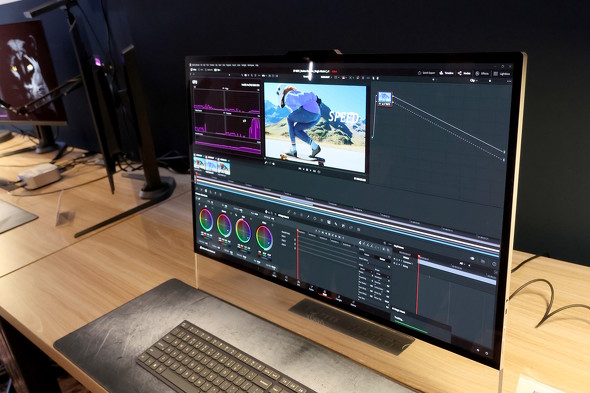 �f�����Ă���