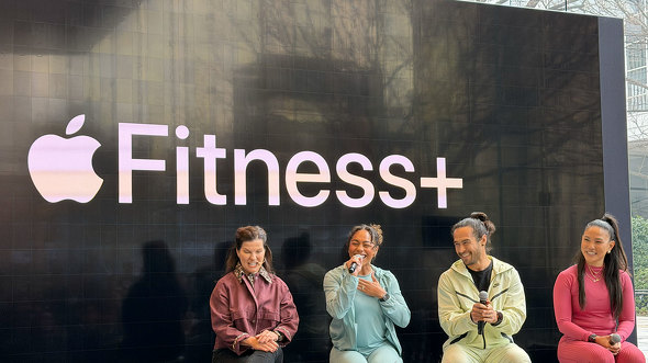 Apple Fitness+ �A�b�v�� �t�B�b�g�l�X iPhone ���� �g���[�j���O �s���e�B�X