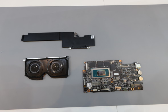 �}�U�{�Ɨ�p