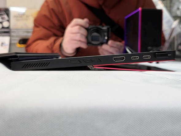 173�x�܂ŊJ��