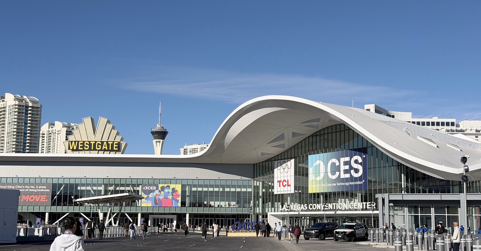 �u�_�v����~��Ă���AI�́u�p�[�\�i���v�ȑ��݂ɂȂ��̂��\�\�J�Â���1�J���o�߂����uCES 2026�v��U��Ԃ�