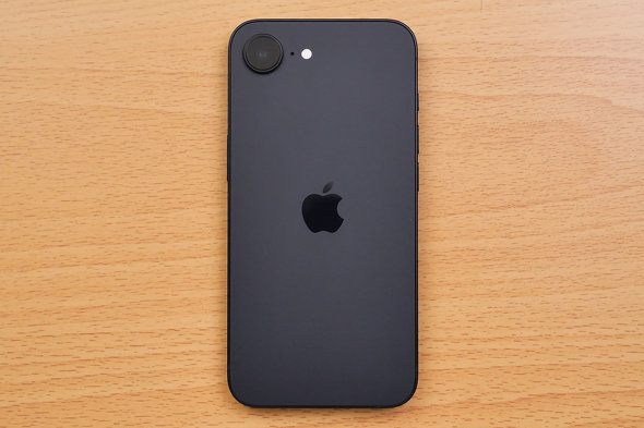 �����_�̃��C���X�}�z�uiPhone 16e�v