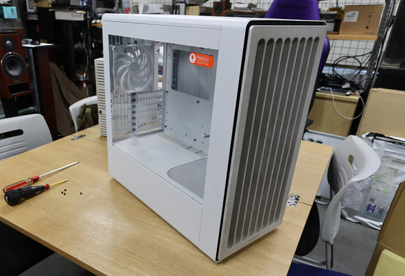 同時に入荷していた「BF360 Flow」の展示機