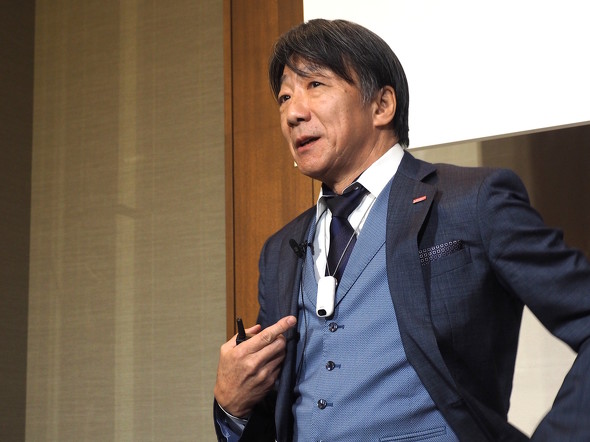 �������Ă���