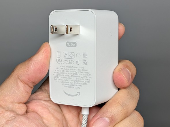 ��4���� Echo Show 8 2025�N���� �V�^ �X�}�[�g�X�s�[�J�[ Alexa AI 8.7�^