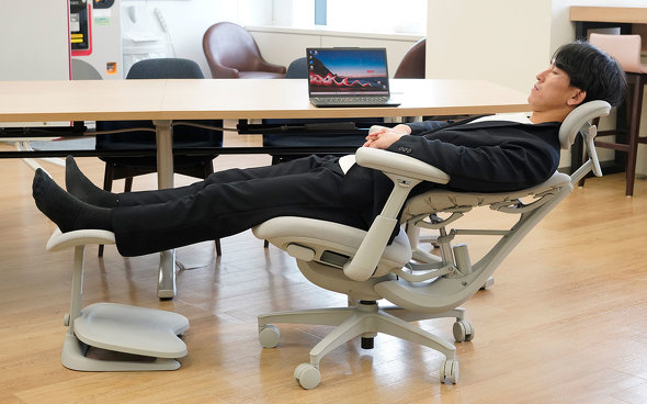 �d�� ���[�N�`�F�A LiberNovo Omni ���o�[�m�{ �I���j ���� ������ ����