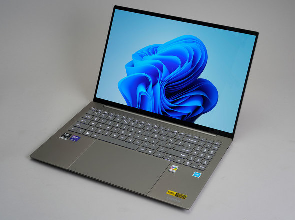 Acer Swift 16 AI SF16-71T-H73Z/E 16�^ Core Ultra Series 3 Intel B390 ����GPU