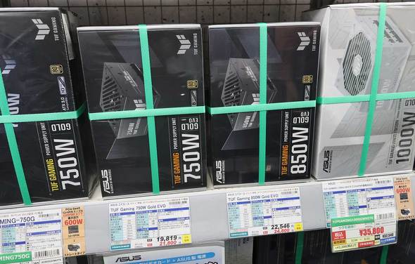 TSUKUMO eX.�ɕ��񂾁uTUF Gaming Gold EVO�v�V���[�Y