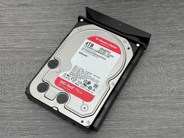 TERRAMASTER 4�x�C NAS F4-425 Plus SSD HDD 5GbE TRAID �X�g���[�W NAS