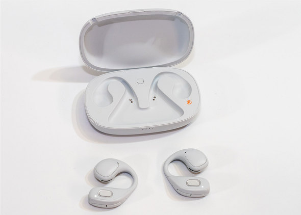 NTT�\�m���e�B �I�[�v���C���[�^ �W���� cocoe Ear �R�R�G �N���E�h�t�@���f�B���O