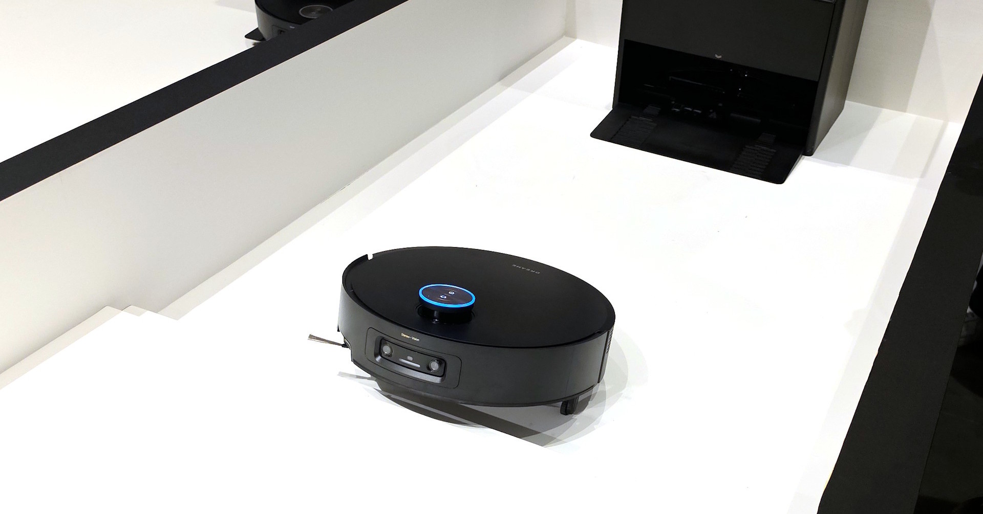 最新のロボット掃除機、「Aqua10 Ultra Roller」が一般発売