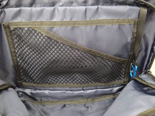 ��i�̃|�P�b�g����