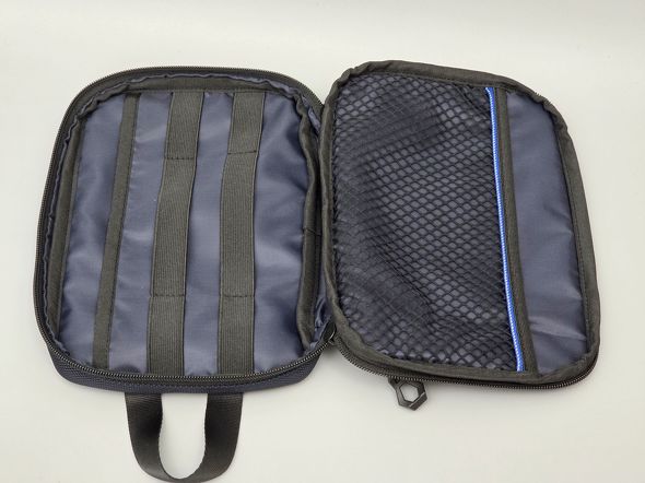 �K�W�F�b�g�P�[�X����