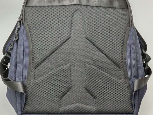 �G���{�X���H