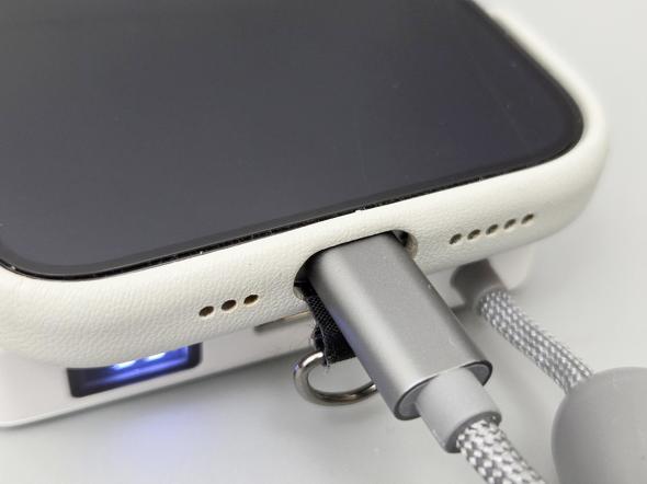 �X�����ȃR�l�N�^�[