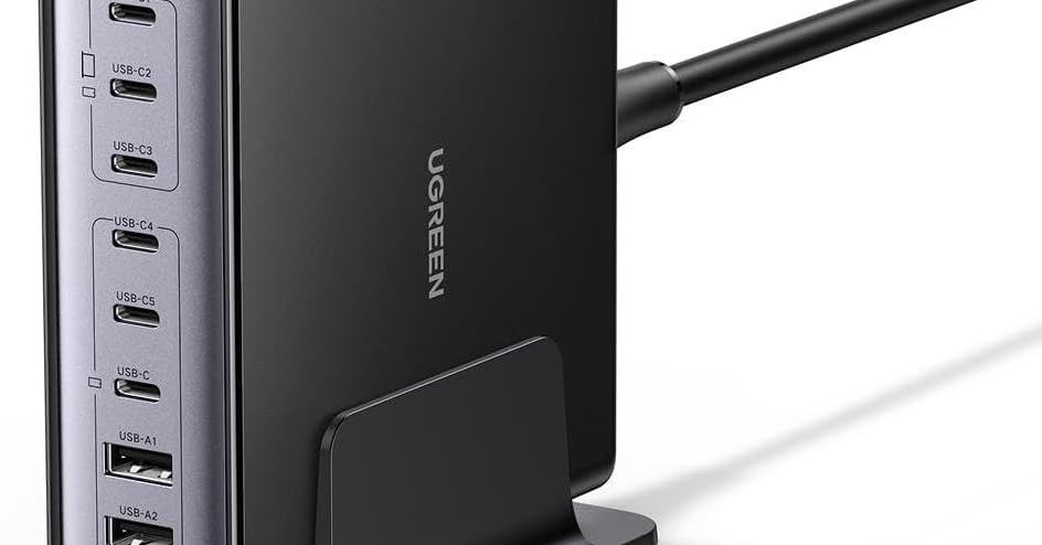 複数のノートPCやスマホをまとめて急速充電できる「UGREEN 200W 8