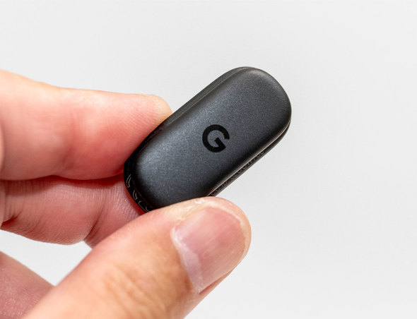 Google �V�^ �E�F�A���u���f�o�C�X Fitbit Air ��ʂȂ� �f�B�X�v���C���X