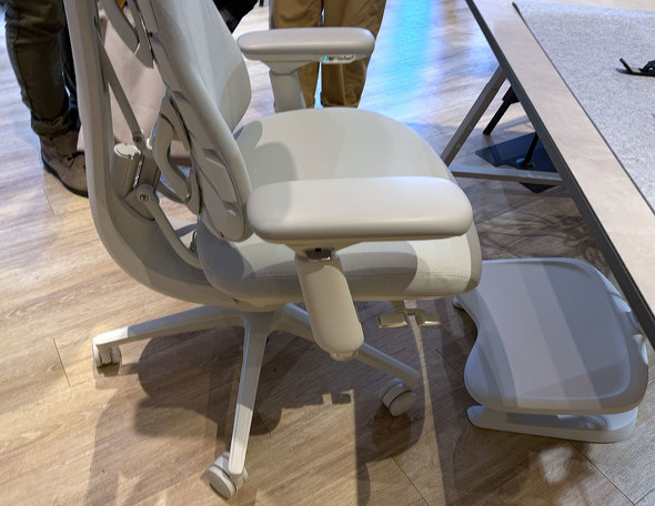 LiberNovo Omni Pro ���� �t�@�� ���� �d���X�g���b�` Maxis Airflow SE