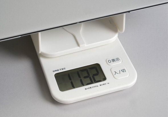 本体重量は実測で1.132kgだった