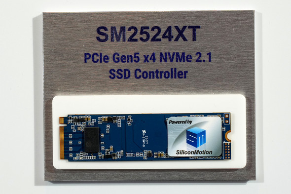 SM2524XT���ڃT���v��