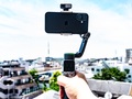 DJI�̍ŐV�X�}�z�W���o���uOsmo Mobile 8P�v�͉�ʕt�������R����360�x��]�Ŏ��p�Ȃ�