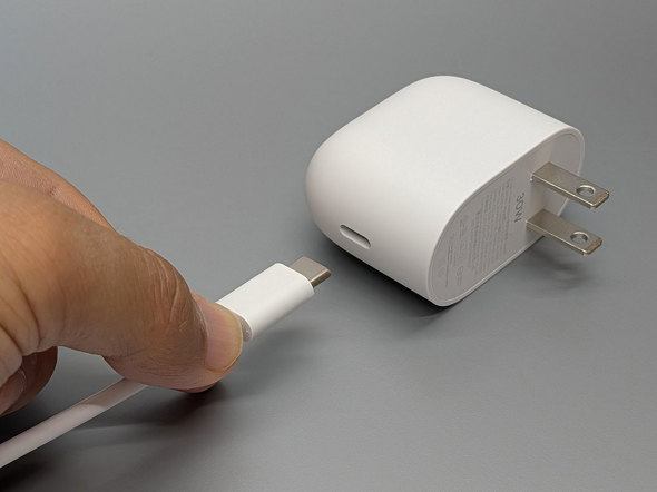 �{�̒��t����USB Type-C�P�[�u��