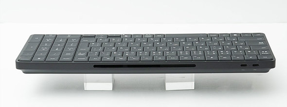 �w�ʂ�USB Type-C�[�q��2���