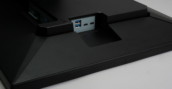 �����ʂ�USB�|�[�g��2�퍇�v4���