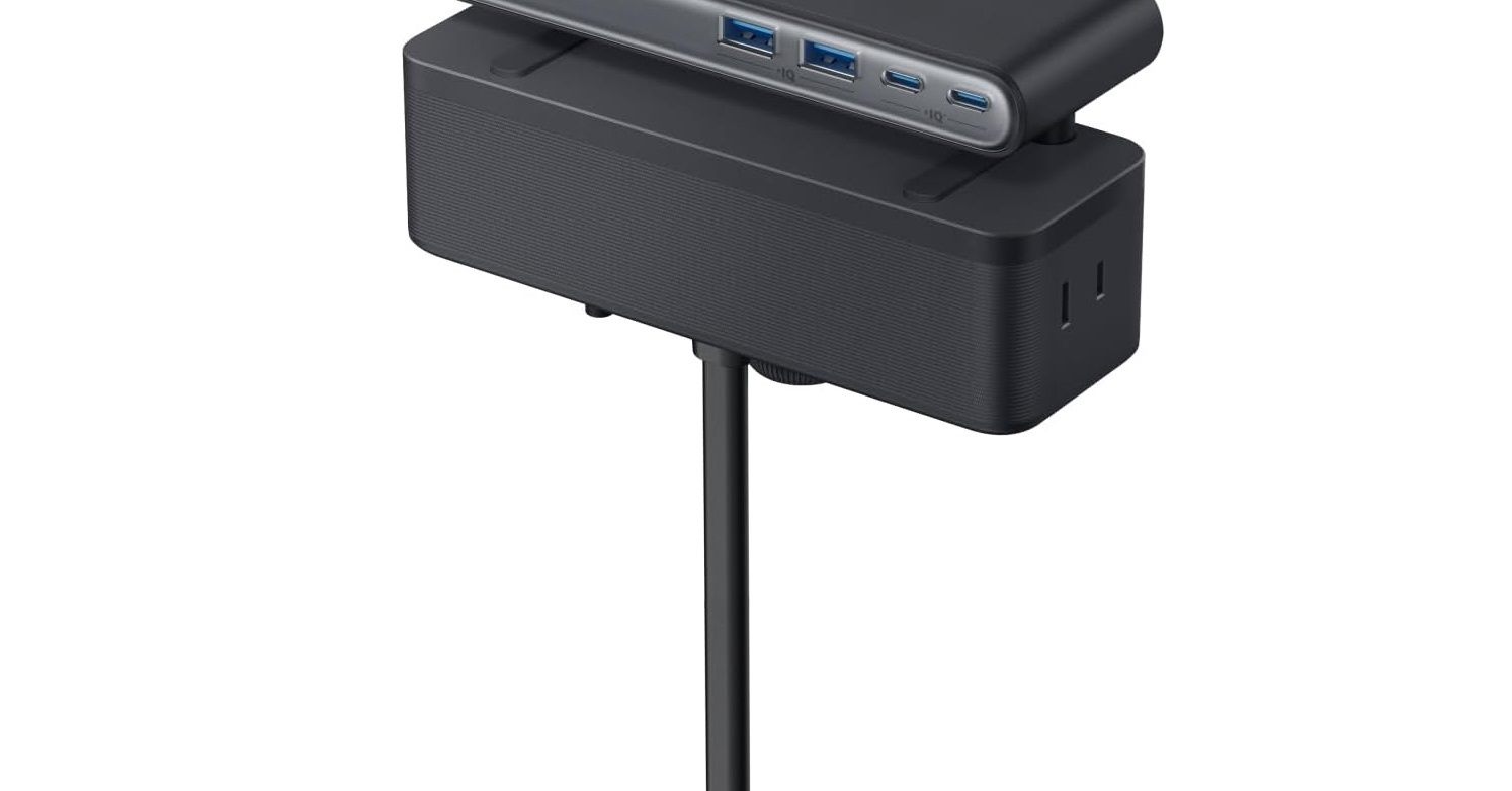 デスクの配線整理に適した「Anker Nano Power Strip (10-in-1, 70W