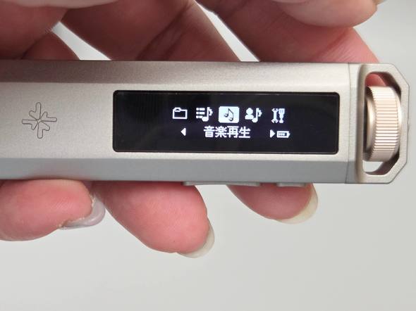 OLED�f�B�X�v���C