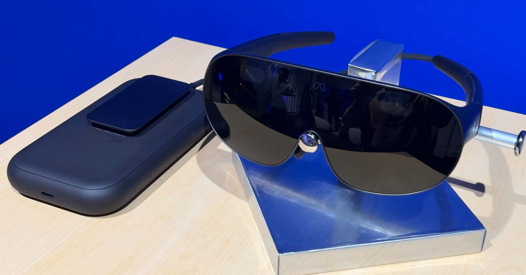 “Vision Pro級”のMR体験が約100gの軽量グラスで？ 最新の「Meta VR Glasses」を試して分かった圧倒的な快適性